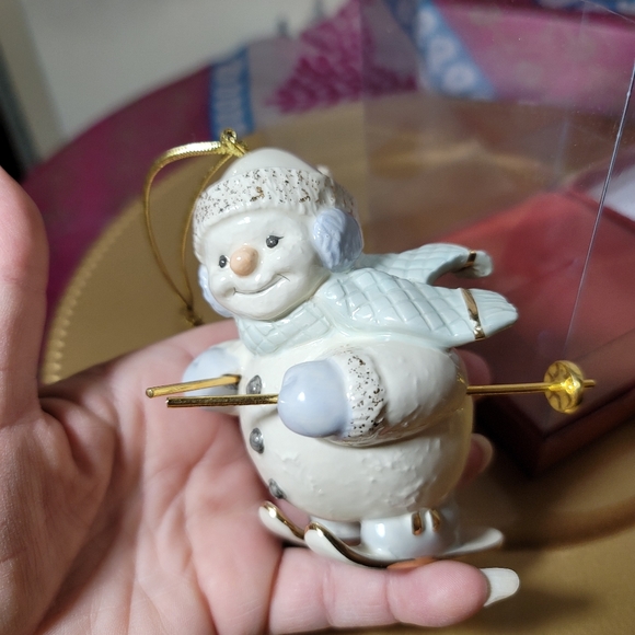 *VTG*.  NIB.  Lenox Porcelain Snowman skiing.  (508) - Picture 3 of 6